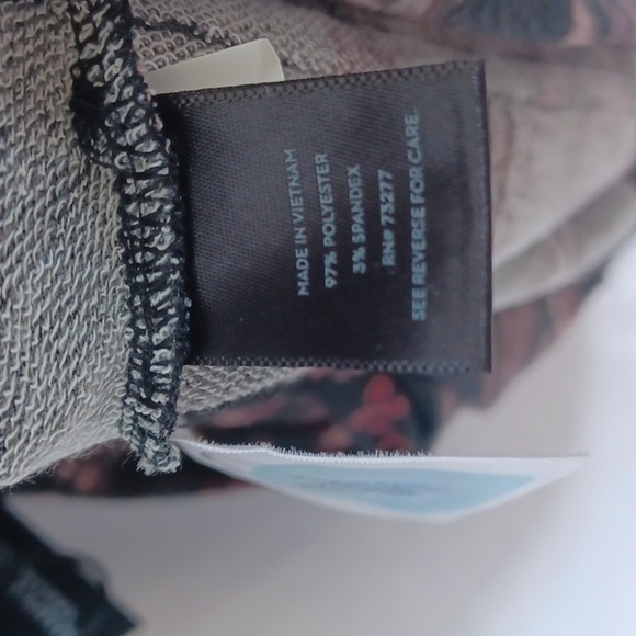 Simply Vera Wang Mid Length Short Sleeve Dress - XS Assymetrical Hem, 17" PTP - Picture 7 of 8